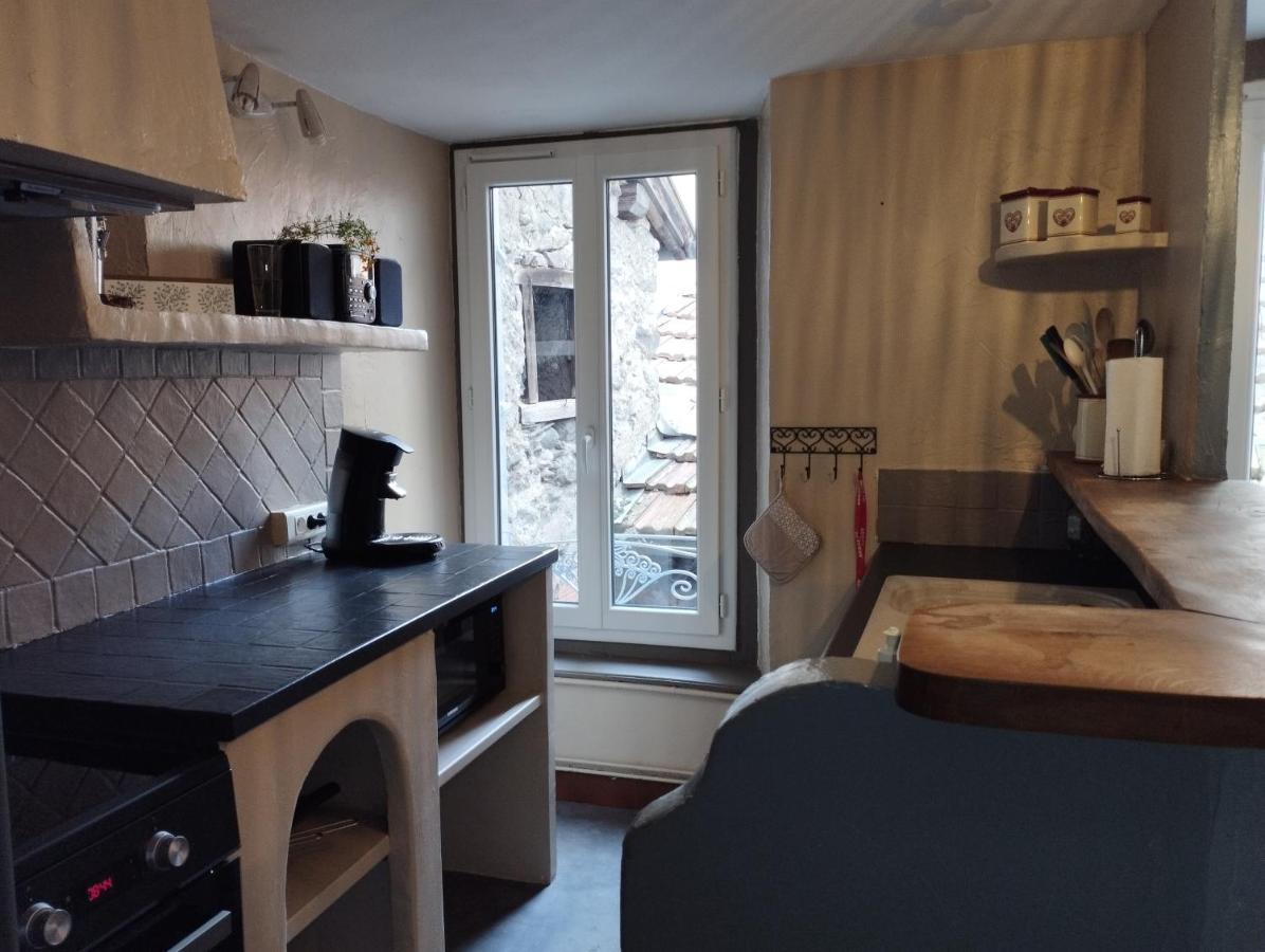 Maison De Village Dans Une Rue Calme Ax-les-Thermes Luaran gambar